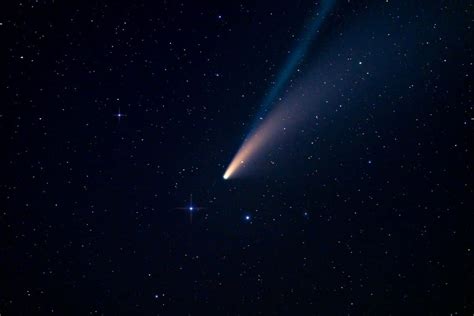 comet coming  earth   thousand years