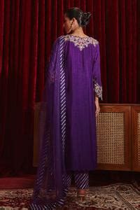 Buy Purple Dupion Silk And Organza Embroidered Floral Patterns Riwaaz