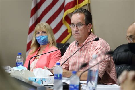 Locals react to interaction between mayor, street vendor — Merced