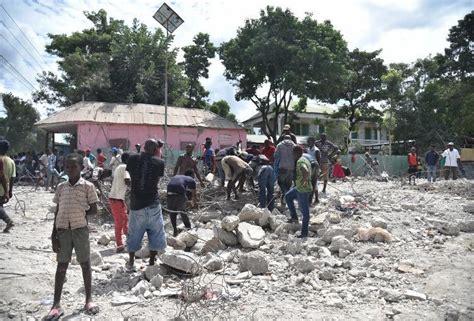 Aumentan A 227 Los Muertos A Causa Del Terremoto En Haití La Jornada