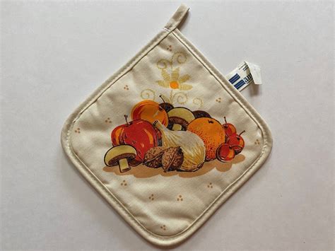 Vintage Kitchen Pot Holder Hot Pad Serving Dining Collectible 70s 80s Home Cooking Baking