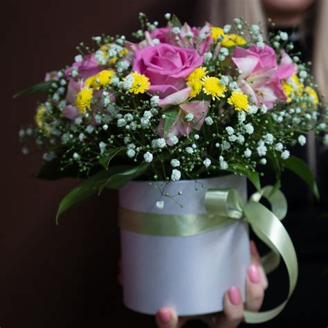 Бокс Modest present купить в магазине Julia flower цветы Энгельс и Саратов