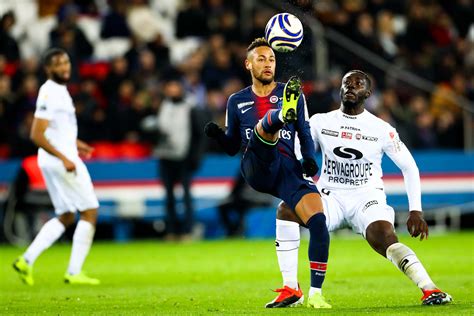 ¡Batacazo del Guingamp! Metió dos penales y eliminó al PSG de la Copa