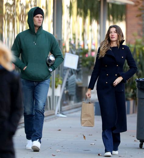 Photo Exclusif Gisele Bundchen Et Son Mari Tom Brady Se Baladent