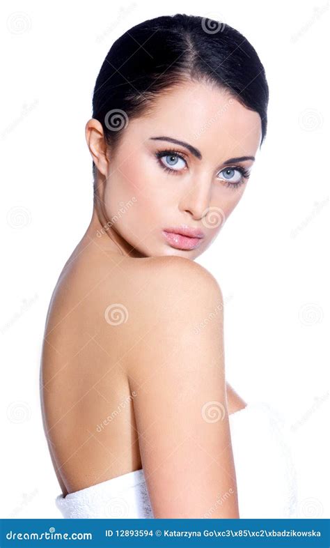 Ritratto Di Bella Donna Del Brunette Fotografia Stock Immagine Di Testa Salute