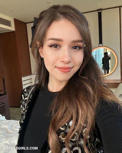 Pokimane Nude Twitch Twitch Leaked Videos The Fappening Leaked Photos
