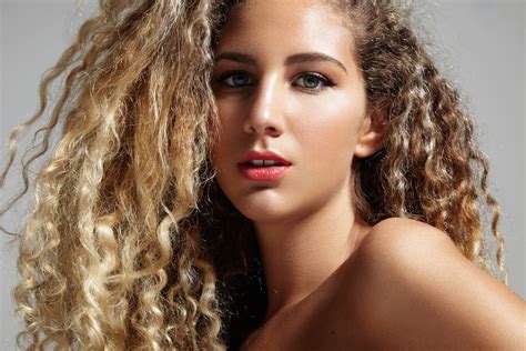 frizz dicas de como evitar  dimiuir
