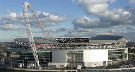 Does Wembley Have a Roof? (Everything You Need to Know About Wembley