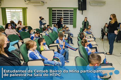 Alunos participam de palestra sobre a importância do respeito e da