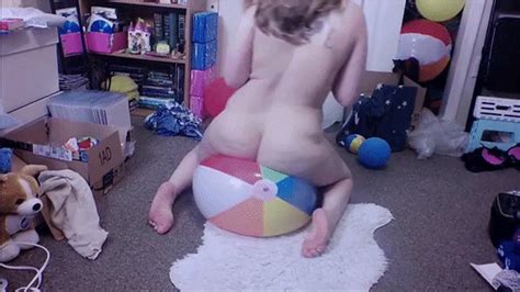 Swamp Ass VS Beach Ball Fetish By Illianna Clips Sale