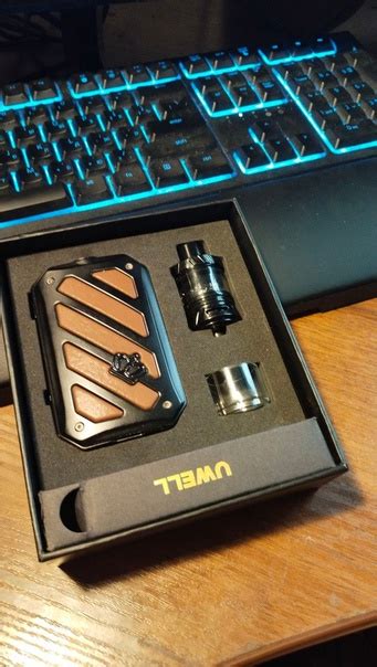 Продаю Uwell Crown v kit 1,коцки небольшие есть 2.сам апарат на ...