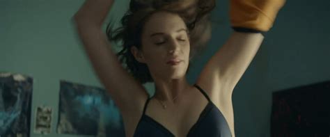 Nude Video Celebs Maya Hawke Nude Human Capital 2019