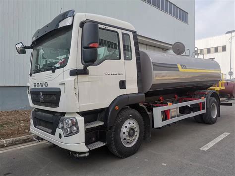 Sprinkler Truck Dongfeng China National Heavy Duty Truck HOWO Road