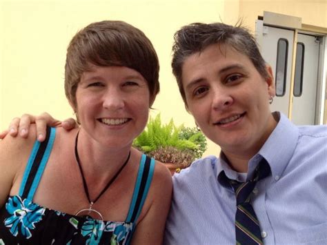 My Partner Came Out As A Man And I Struggled With Losing My Lesbian Identity Everyday Feminism