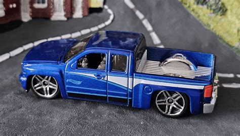 Машинка Базова Hot Wheels Chevy Silverado Then and Now HTC Blue купити в інтернет