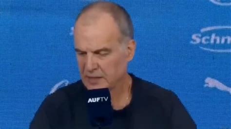 Bielsa sorprendió con peculiar comparación entre el futbol y el