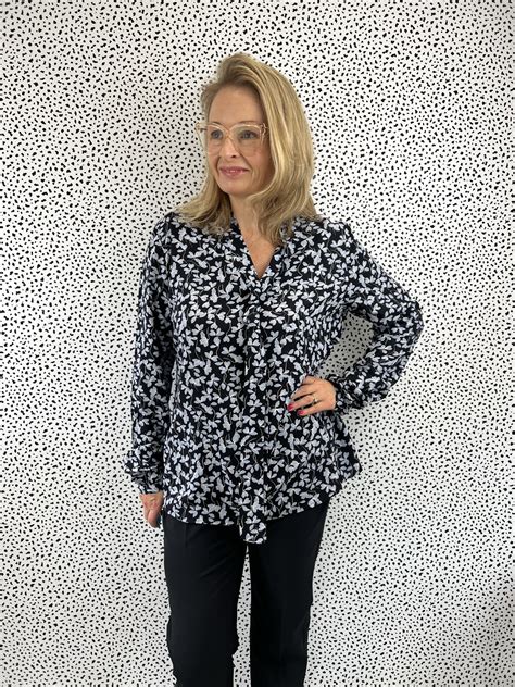 Sew Over It Pussy Bow Blouse Love Lucie