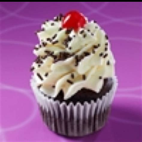 Gigi S Cupcakes Black Forest New Flavor For The Fall Winter 2011 Menu