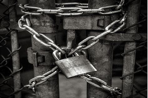 common situations  urgently require  locksmith