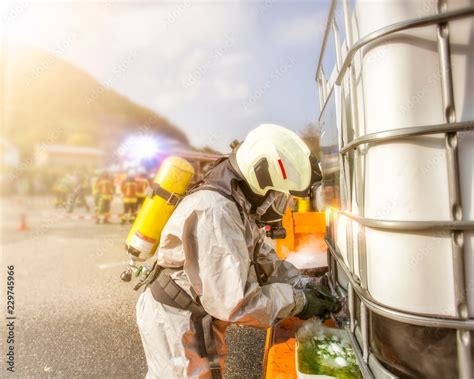 Feuerwehr Chemieunfall Stock Photo Adobe Stock