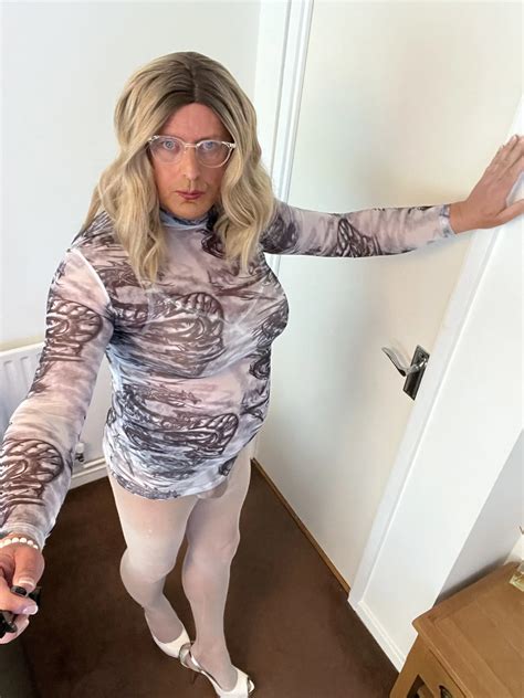 Amateur Crossdresser Kellycd Sexy Milf In White Nude Pics Xhamster