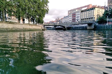 Paseando por la ría de Bilbao TurismoVasco