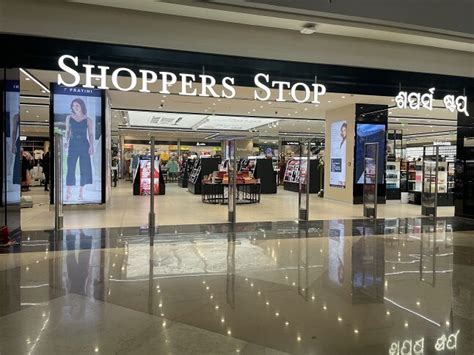 shoppers stop opens   store  kota fashionnetwork india