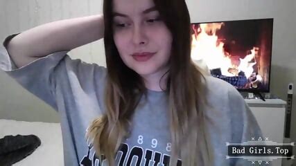 Chubby Cute Amateur Long Hair Babe Solo Tease