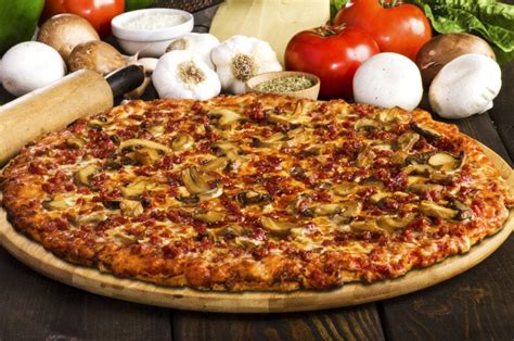 Specials – Sir Pizza of Michigan