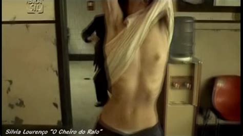 Naked Silvia Louren O In O Cheiro Do Ralo