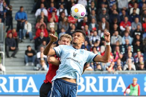 Last Minute Drama HSV Gibt In Der Nachspielzeit Den Sieg Bei Wehen