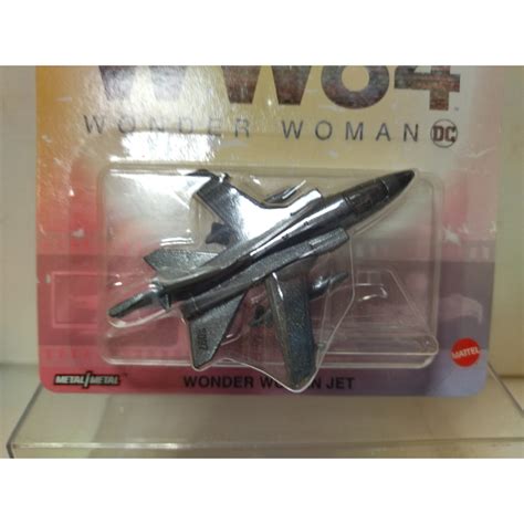 WONDER WOMAN 84 JET 1 64 HOT WHEELS PREMIUM BCN STOCK CARS