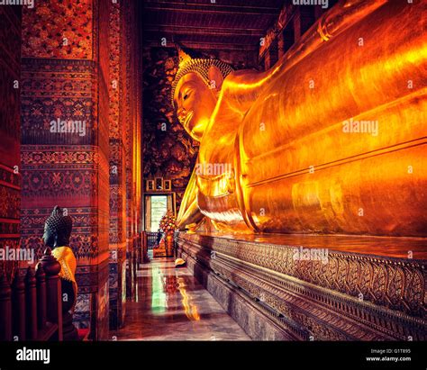 Reclining Buddha, Thailand Stock Photo - Alamy