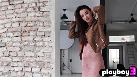 Sweet Teen Elilith Noir Strips And Shows Us Her Hot All Natural Naked Body