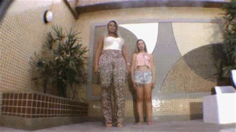 INTERRACIAL HOT KISSES VOL MEL GIANT Vs Litle GIRL MF OCT FULL VERSION