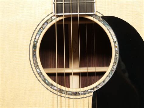 MARTIN DC AURA GT электроакустическая гитара купить Москва и Московская ...