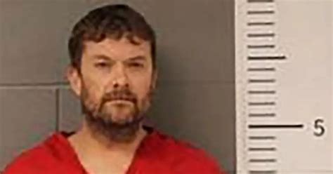 Man Stripped Naked And Cannonballed Into Aquarium In Front Of Shocked Shoppers The Mirror Us