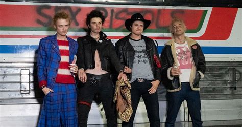 Pistol O Que é Real E O Que é Inventado Na Série Dos Sex Pistols