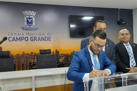 Suplente De Sandro Benites Paulo Lands Toma Posse Como Vereador Em