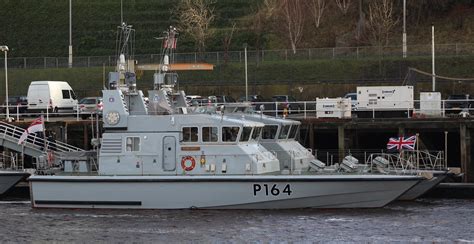 Royal Navy P164 Hms Explorer Gateshead The Archer Class Flickr