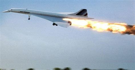 25 Images Of The Disastrous Concorde Crash Of 2000 Vintage Aircraft