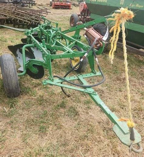 John Deere Pull Type 3 Bottom Plow Metzger Property Services Llc