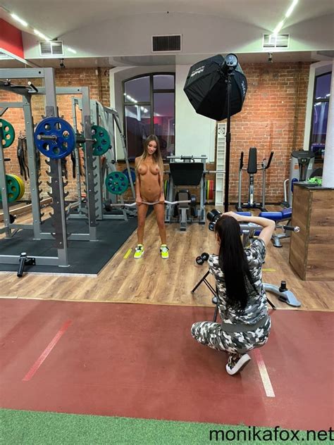 Hot Babe Monika Fox Loves Working Out Completely Naked In The Gym Photos