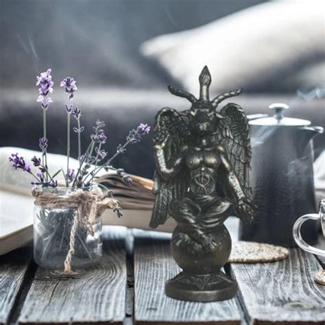 Home Decoration Goat Satan Sculpture Black Satan Figurine Decoration