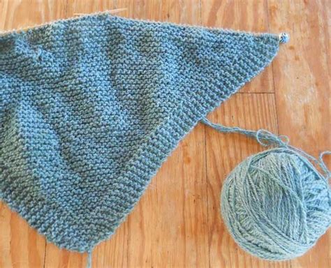 Guide To Knitting A Stylish Shawl Unraveling The Reading Shawl Pattern