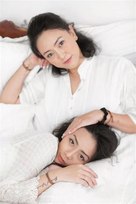 Dàn hot girl chia sẻ về Ngày của mẹ Meo Meo tặng mẹ nửa tỷ Tiên