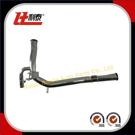 Water Pump Pipe for Mitsubishi MD374174/MR994844 - Engine Water Pipe ...