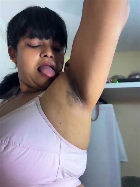 Naughty Zoyaa Stripchat Live Babe