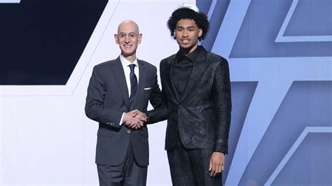 Spurs news: Dylan Harpers mom goes viral at 2025 NBA Draft