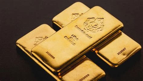 Gold Hits Record High